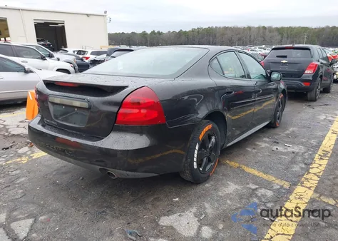 2008 Pontiac Grand Prix z USA, uszkodzony, nr VIN 2G2WP552181154217